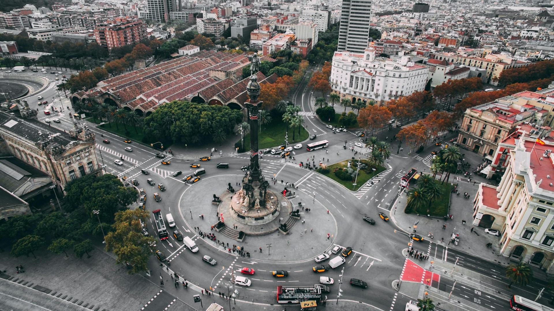 Retrouver Madrid et Barcelone : Des visites thématiques à découvrir - background banner